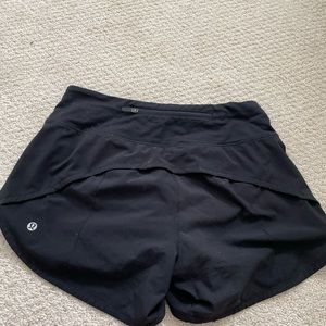 Black Speed Up Lululemon Shorts